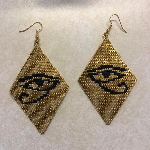 All seeing eye earrings_Beads